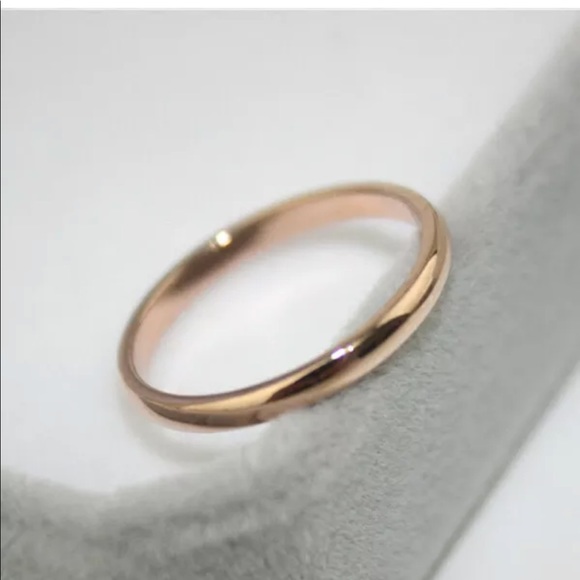 Rose gold Stainless Steel Stackable Band ring - Picture 2 of 6